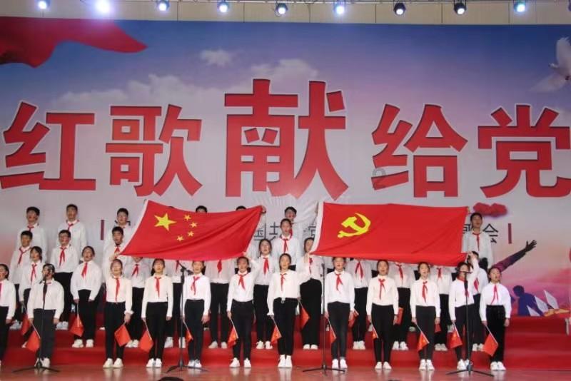 逃离午夜神坛